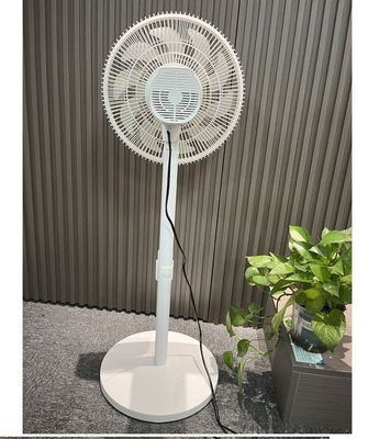 リモコンとタッチ制御付き 静かな強風床扇 脚台設置タイマーはい